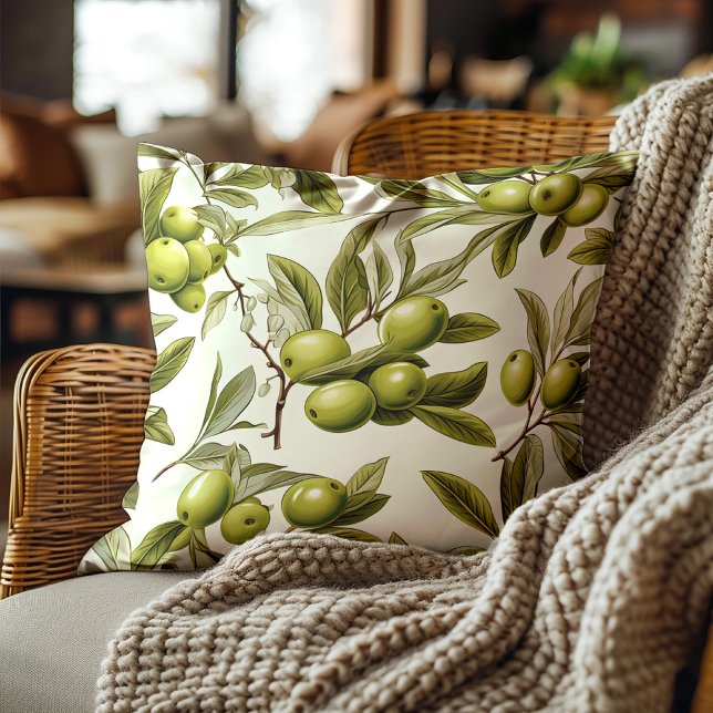 Almofada Folhas de Azeitonas Verdes Elegantes Botânico (Green olives on neutral cream-colored decorator pillow)