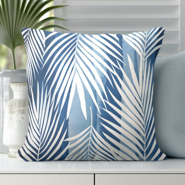 Almofada Folhas de Palma Azul Tropicais Modernas (Discover Gorgeous Coastal Throw Pillows by Totally Coast)