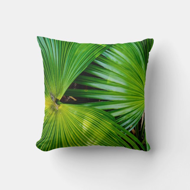 Almofada Folhas grandes e brilhantes dos trópicos (Frente)