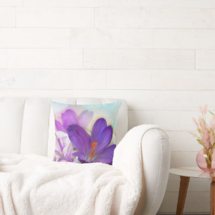 Almofada Foto de um Bonito Primavera-Crocus Roxo