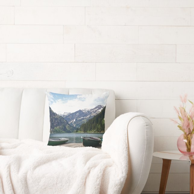 Almofada Fotografia Tranquil Alpino Lake and Boats (Sofá)