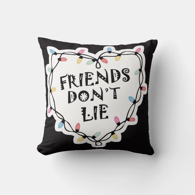 Almofada Friends Don’t Lie Pillow 80s Inspired Home Decor (Frente)