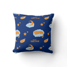 Gato adormecido bonito numa nuvem, sonhos doces