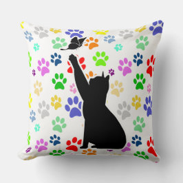 Almofada Gato Bonito Perseguindo uma borboleta Em um Padrão