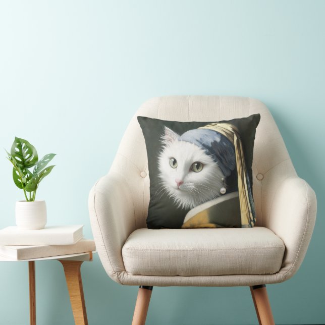Almofada Gato Branco com pintura de ouvido (Cadeira)