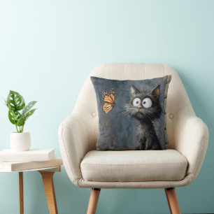 Almofada Gato Desgrenhado Olhando para uma Borboleta