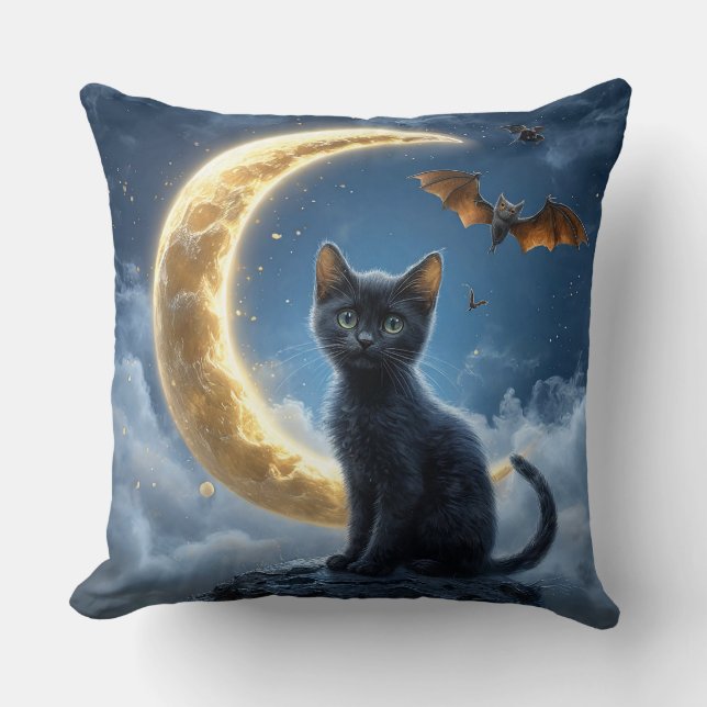 Almofada Gato Preto e Morcegos sob uma Lua Crescente (Frente)