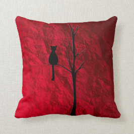 Almofada gato preto no travesseiro decorativo da árvore
