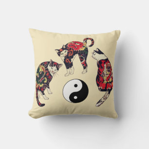 ALMOFADA GATOS JAPONESES, TATUAGENS DE DEDOS VERMELHOS DRAG