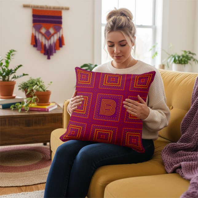 Almofada Geométrico do Monograma Personalizado do Modern Bo (Also makes a really nice customizable gift for that special someone.)