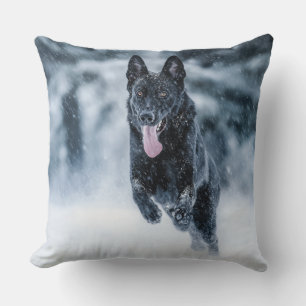 Almofada German shepherd preto no Cobrir da escova de neve