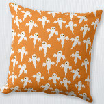 Almofada Ghost Halloween Orange<br><div class="desc">Muitos pequenos fantasmas brancos num fundo laranja. Um padrão divertido para aqueles que gostam de coisas bonitinhas e assustadoras. Particularmente bom para o Halloween. Arte original de Nic Squirrell.</div>
