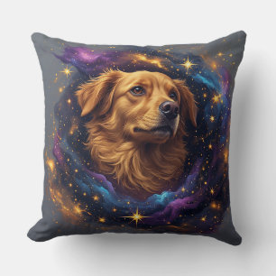 Almofada Golden Retriever por Whimsical Cosmos