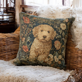 Almofada Goldendoodle Puppy no Jardim do Estilo William Mor