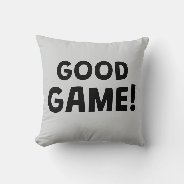 Almofada Good Game! | Bold Typography Gamer Throw Pillow (Frente)