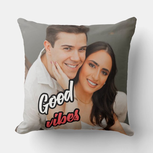 Almofada Good Vibes Couple Photo Throw Pillow (Frente)