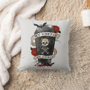 Almofada Gothic Funny Coffin