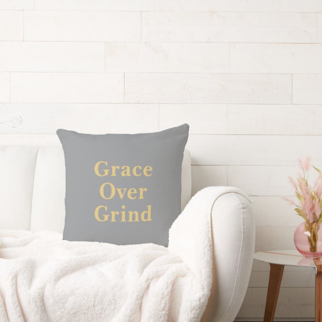 Almofada Grace Over Grind Minimalist Quote Grey  (Sofá)