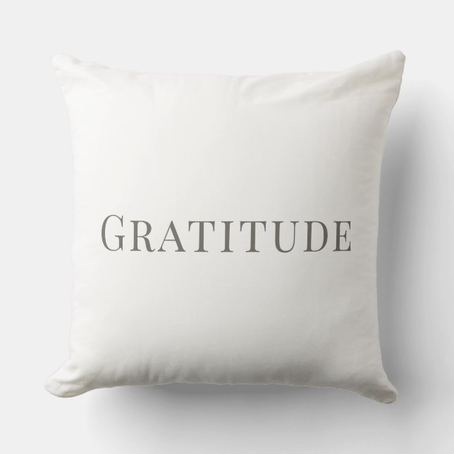 Almofada Gratitude – Minimal Typography Design (Frente)