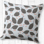 Almofada Guiné Fowl-Blue<br><div class="desc">Um bando de galinhas-da-índia, perfeito para seu fazendeiro favorito, pássaro ou apenas para quem ama essas aves esquisitas. Arte original de Nic Squirrell.</div>