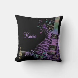 Almofada Guitarra roxa personalizada com notas do arco-íris