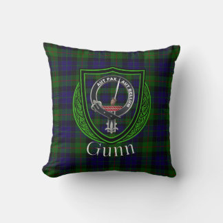 Almofada Gunn Scottish Clan Tartan & Crest