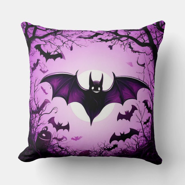 Almofada Halloween Bat Voando sobre o céu iluminado (Frente)