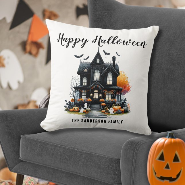 Almofada Halloween da Casa Assombrada (Haunted House Halloween Throw Pillow)