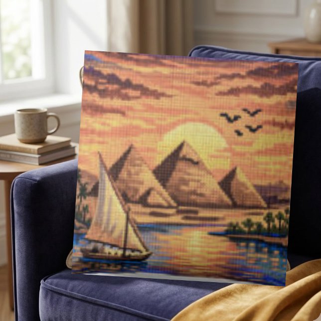 Almofada Handcrafted-Effect Giza Pyramids & Nile Sunset  (Criador carregado)