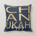Almofada Hanukkah Travesseiro Chanukah Feliz Dourado/Azul<br><div class="desc">Travesseiro Hanukkah "Chanukah Happy Dourado/Blue" Dois travesseiros laterais que vêm em três opções de tecidos (o preço vai mudar dependendo da escolha do tecido). Personalize apagando o texto, "feliz" na frente e atrás e substituindo por sua própria mensagem. Escolha entre muitas opções de estilos de fonte, cores e tamanhos. A...</div>