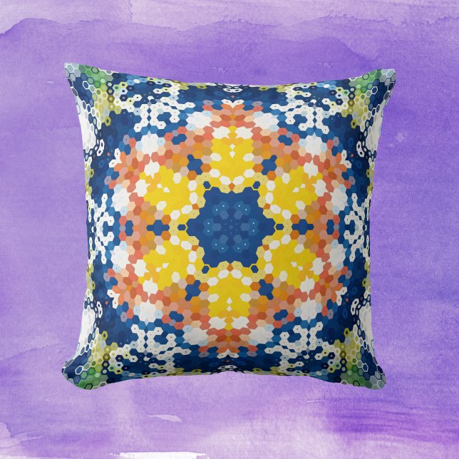 Almofada Hex Mandala Blue Yellow Orange e Green (Blue Yellow Orange and Green Hexagon Mandala Throw Pillow by Wormhole Orbital)
