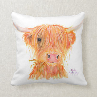 Almofada Highland Cow 'Fergus' Cushion, por Shirley MacArth