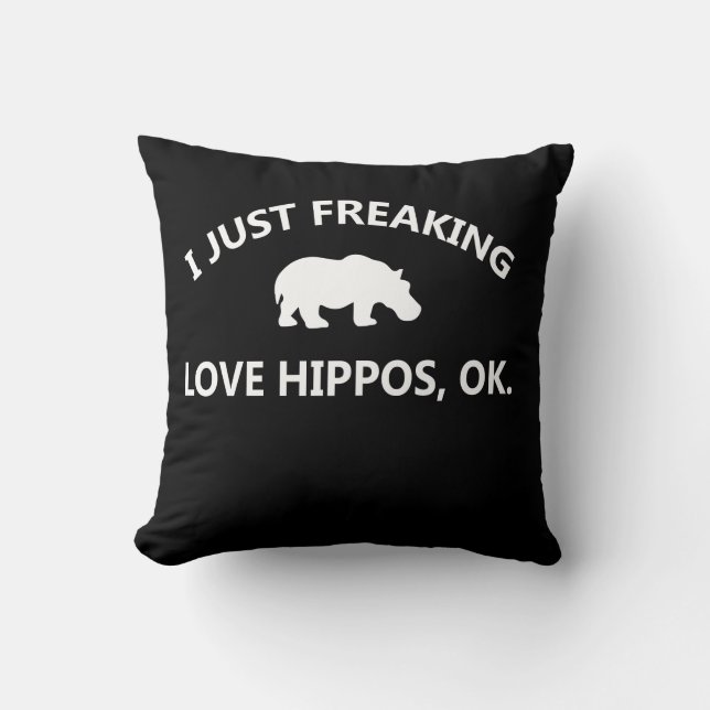 Almofada Hippo Lover Gift| Eu Apenas Adoro Hippo Ok (Frente)