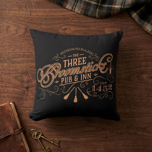 Almofada HOGSMEADE™ THE THREE BROOMSTICKS™ Pub & Pousada