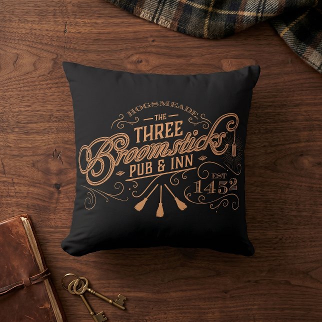 Almofada HOGSMEADE™ THE THREE BROOMSTICKS™ Pub & Pousada (Criador carregado)