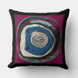 Almofada Home & Living > Home Décor > Pillows & Poufs > Thr