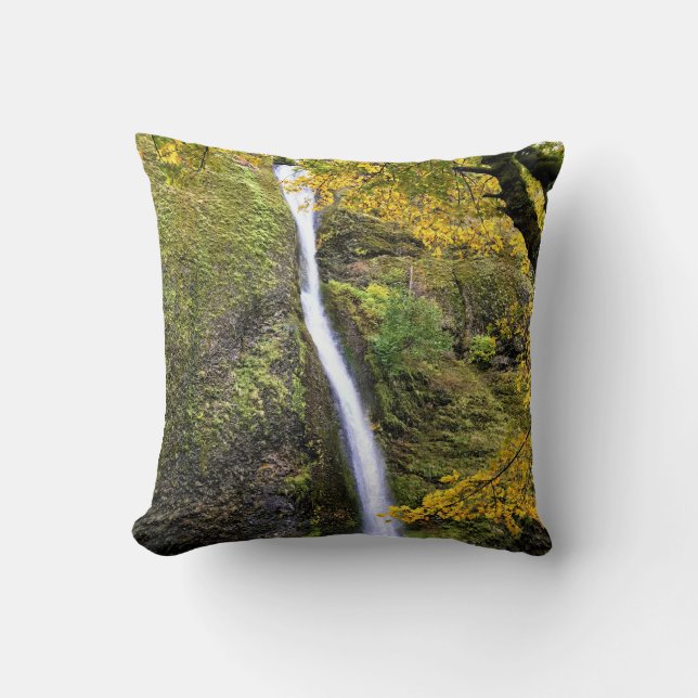 Almofada Horsetail Falls, Columbia River Gorge, Oregon (Frente)