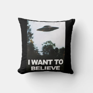 Almofada I want to believe