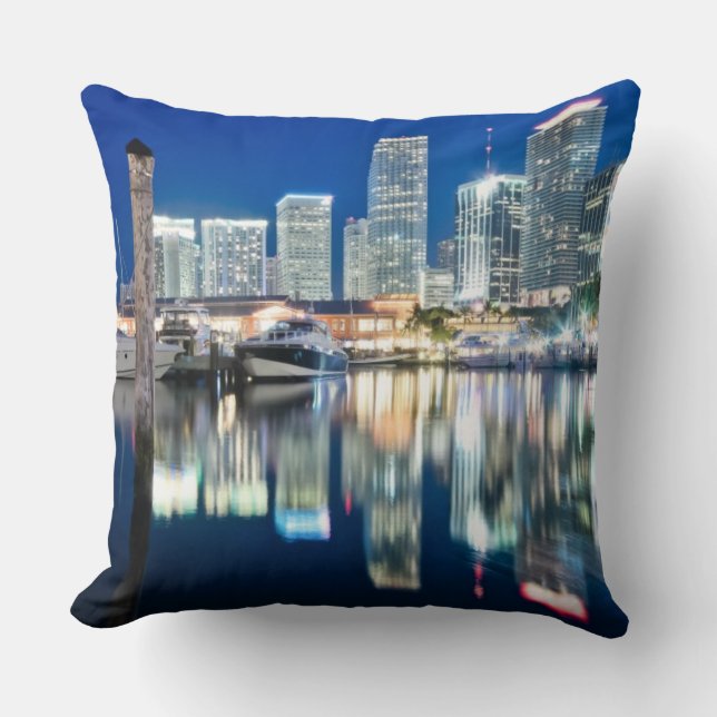 Almofada Ideia da skyline com reflexão na água, Miami (Frente)