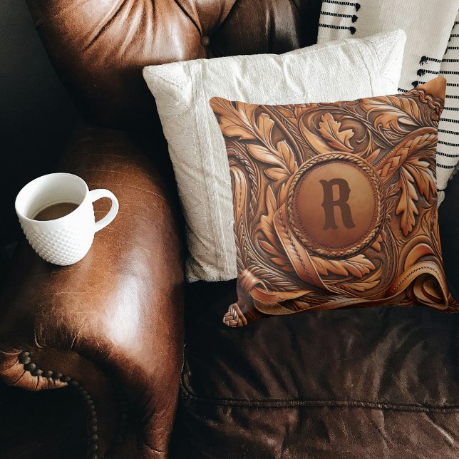 Almofada Impressão de Couro Arrefecido Ocidental Inicial (Western Tooled Leather Collection 
Custom Initial Throw Pillow)