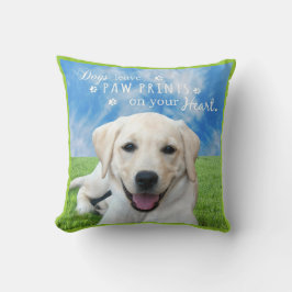 Almofada Impressões da pata da licença dos cães em seu