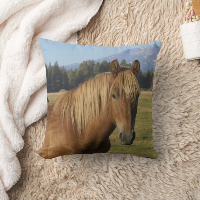 Almofada Intervalo em Cascata | Chestnut Horse (Cobertor)