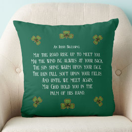 Almofada Irish Blessing and Shamrocks Green Typography