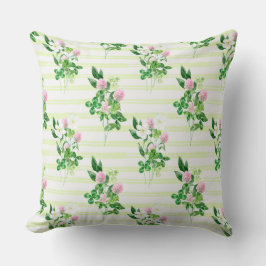 ALMOFADA IRISH GREEN SHAMROCKS AND TINY PINK FLOWERS