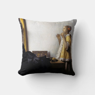 Almofada Johannes Vermeer - Jovem Mulher com Colar Pérola
