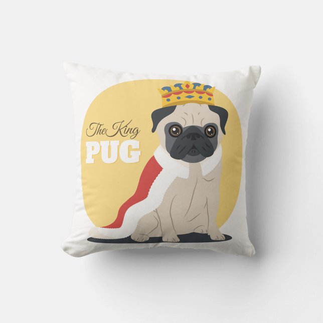 Almofada King Pug (A square throw pillow features a cartoon illustration of a pug wearing a crown!)