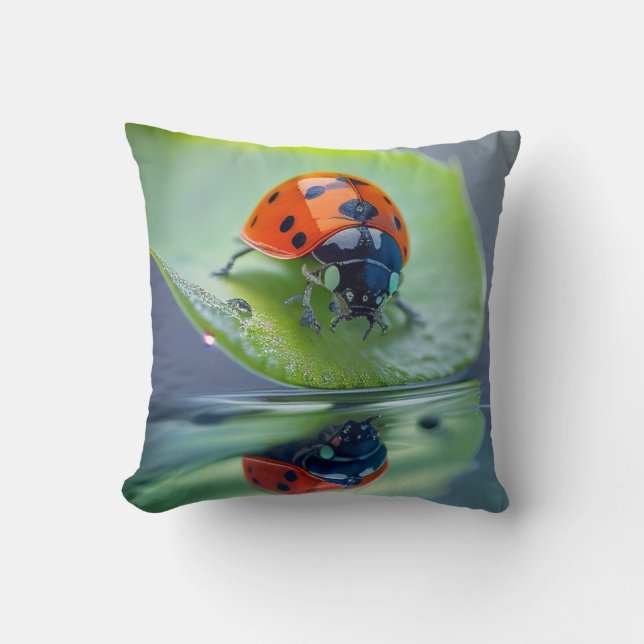 Almofada Ladybug Leaf Calm Tranquil Nature Peaceful Season (Frente)