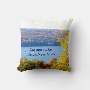 ALMOFADA LAGO CAYUGA, ITHACA, N.Y.