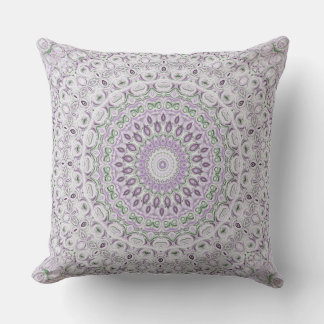 Almofada Lavanda e Design de Padrão de Mandala Verde