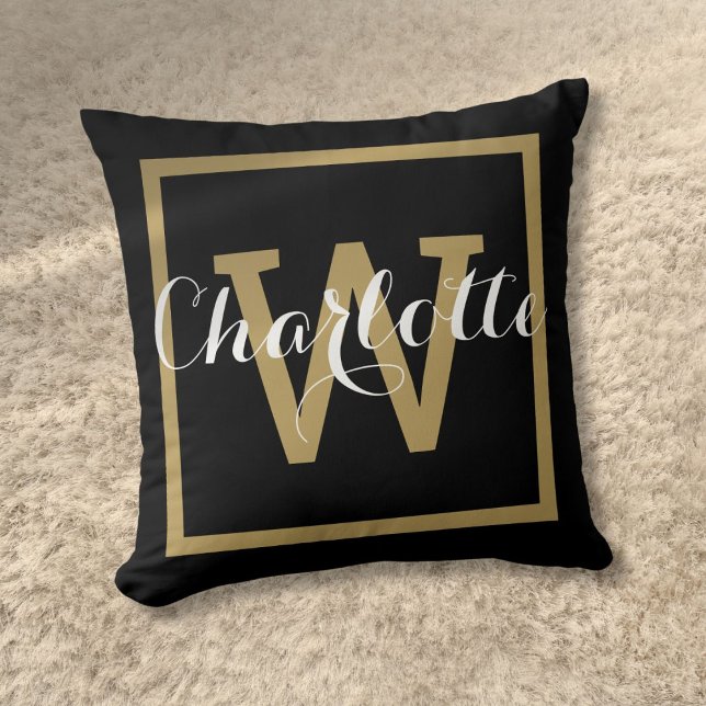 Almofada Letra Chic Script Moderno Monograma Dourado Preto (Chic Script Modern Gold Monogram Black Throw Pillow)